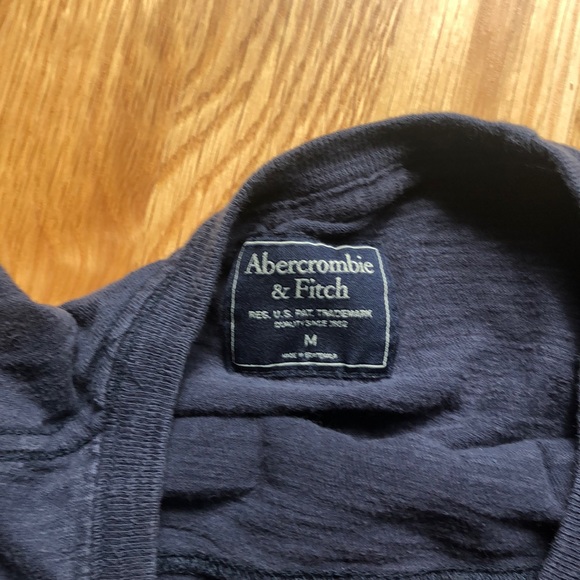 Abercrombie Varsity Tee - Picture 2 of 2
